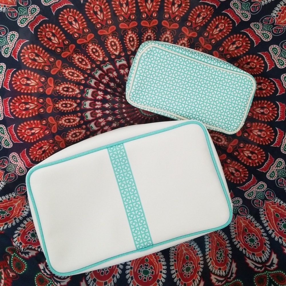 Estee Lauder Cosmetic Bags